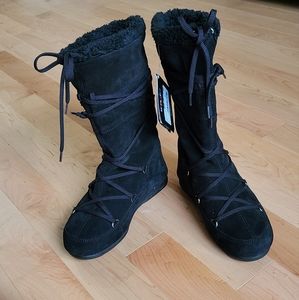The Original Moon Boot Size 37 black W.E. Butter Suede
